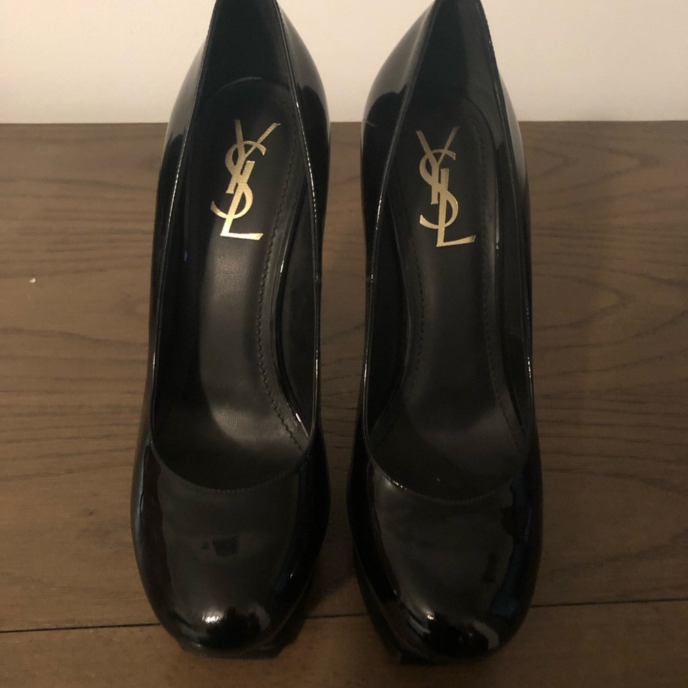 YSL PUMPS